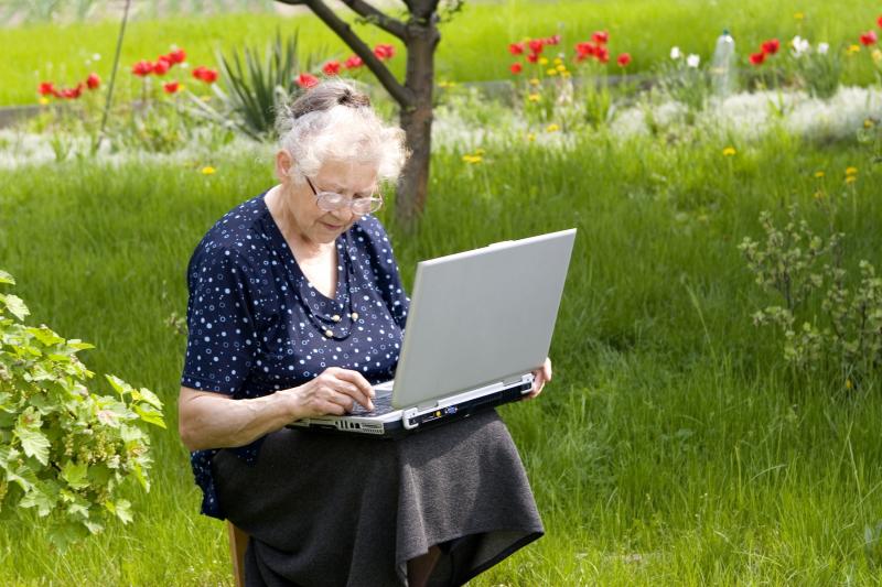 Как повысить цифровую грамотность пожилых людей